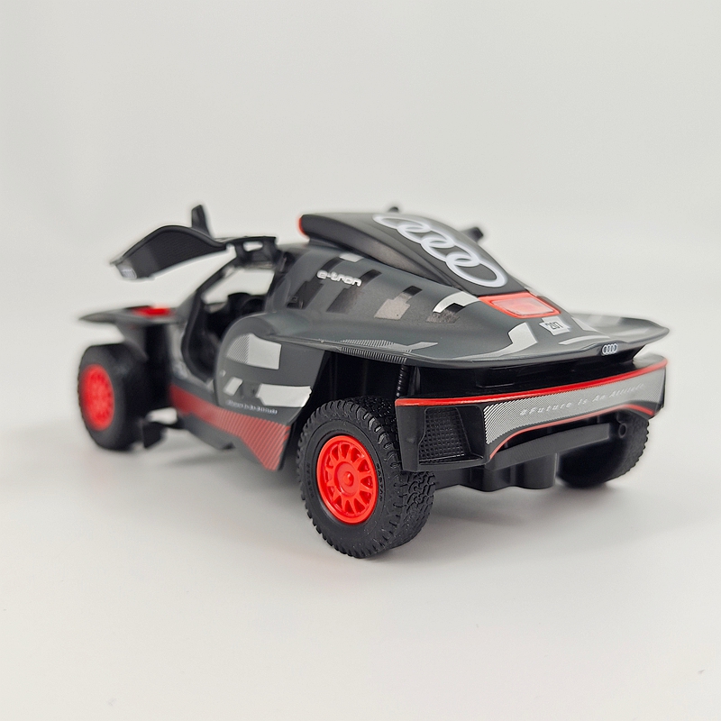 ラスター1:32シミュレーション アウディRS Q e-tr - Car Care のレビューと価格